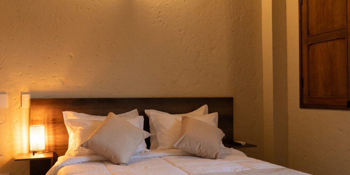 HOTELES EN SANTA FE DE ANTIOQUIA HABITACION